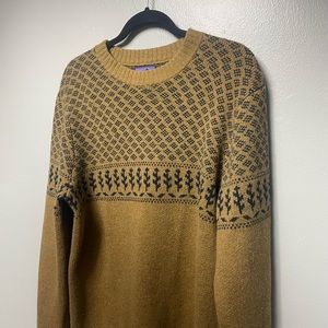 Brown Patagonia Mens Sweater size M Perfect condition